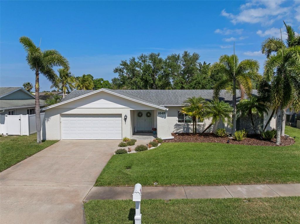 Photo of 1849 Del Robles Drive, Clearwater, FL 33764 (MLS # TB8380212)
