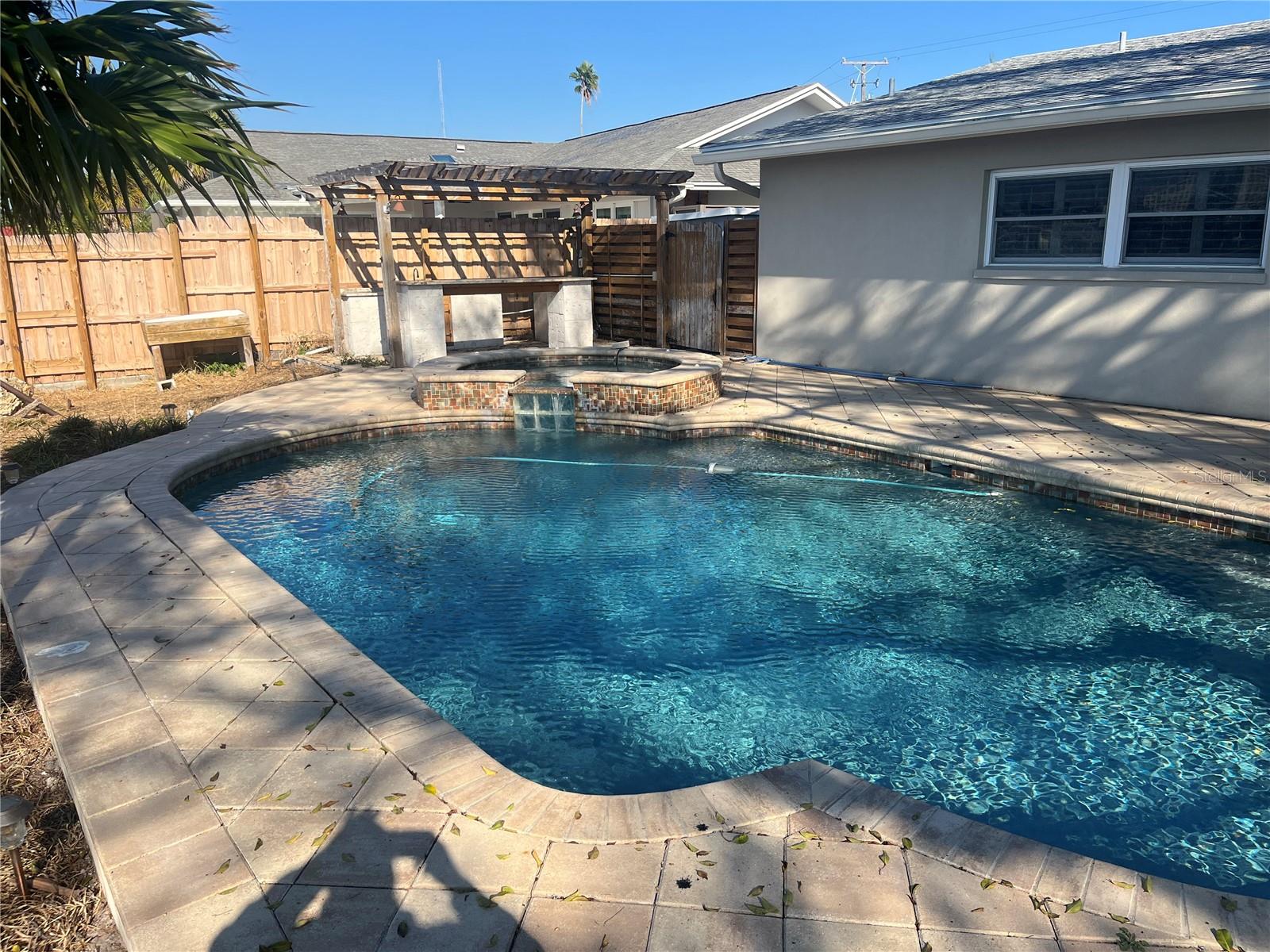 PASADENA GOLF CLUB ESTATES SEC 5 - Residential