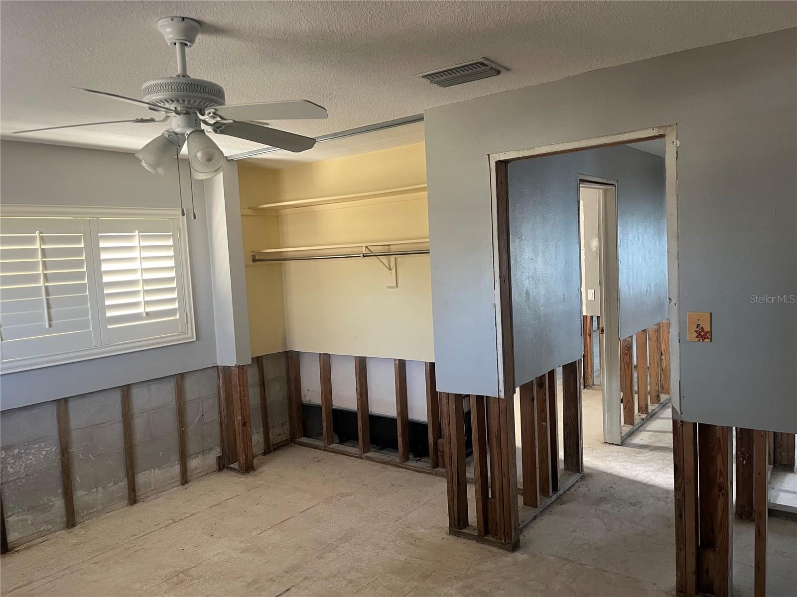 1898 DOLPHIN BOULEVARD S