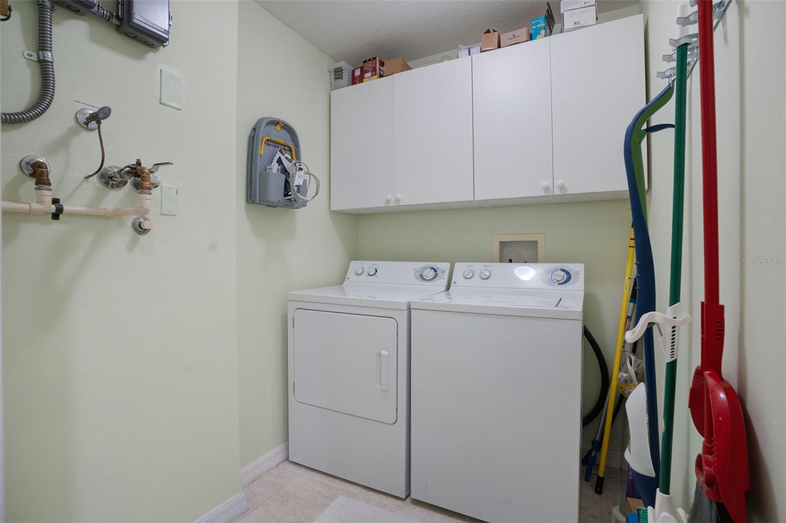 VERANDA 8 AT HERITAGE OAKS - Residential