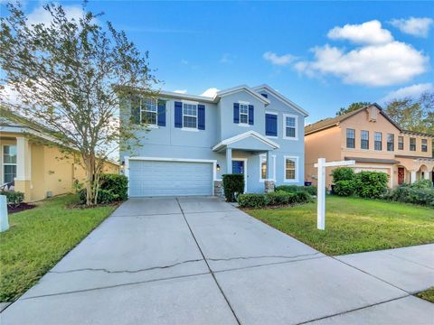 A home in WINTER HAVEN