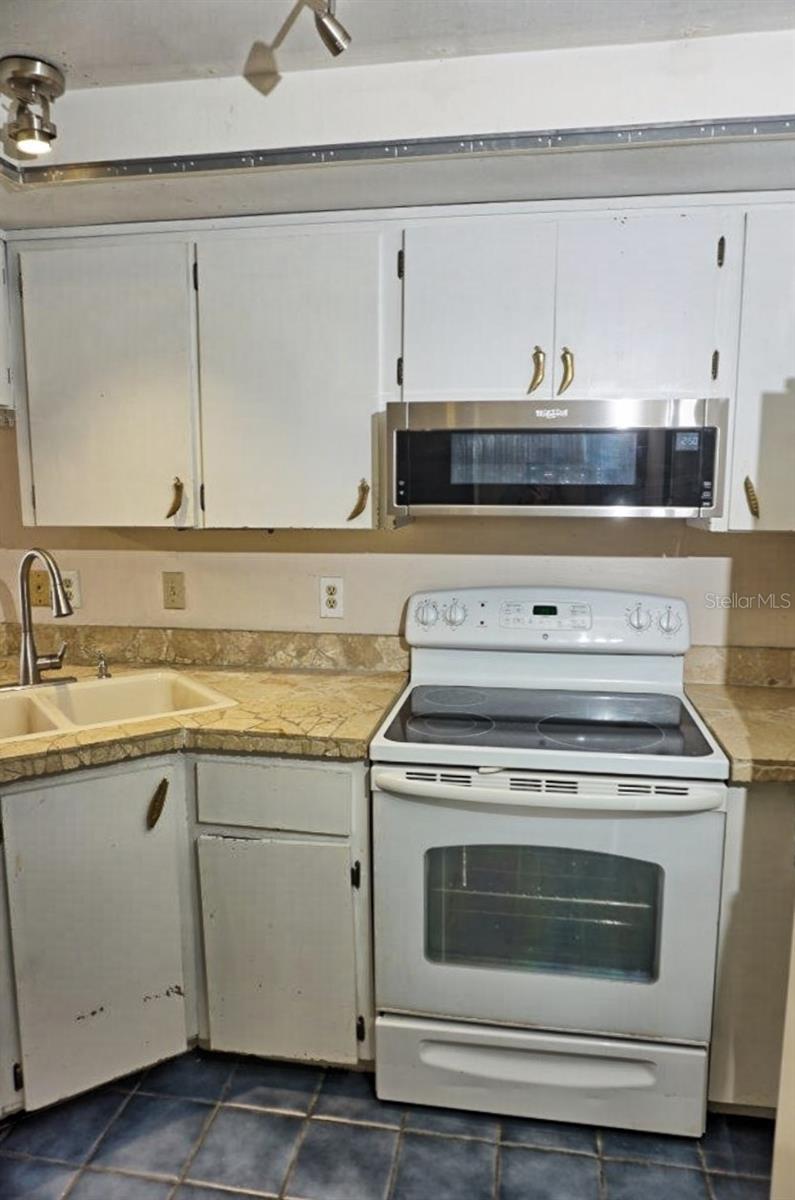 PARADISE LAKES CONDO - Residential