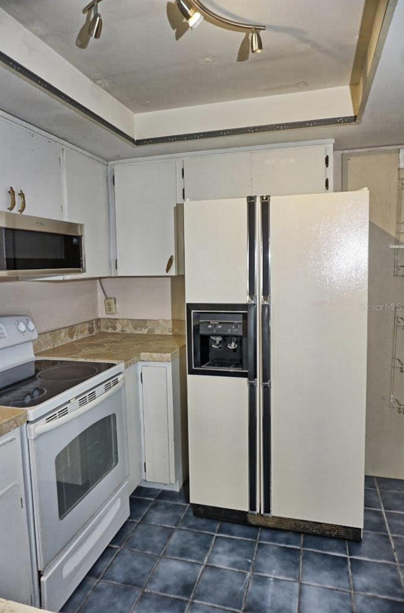 PARADISE LAKES CONDO - Residential