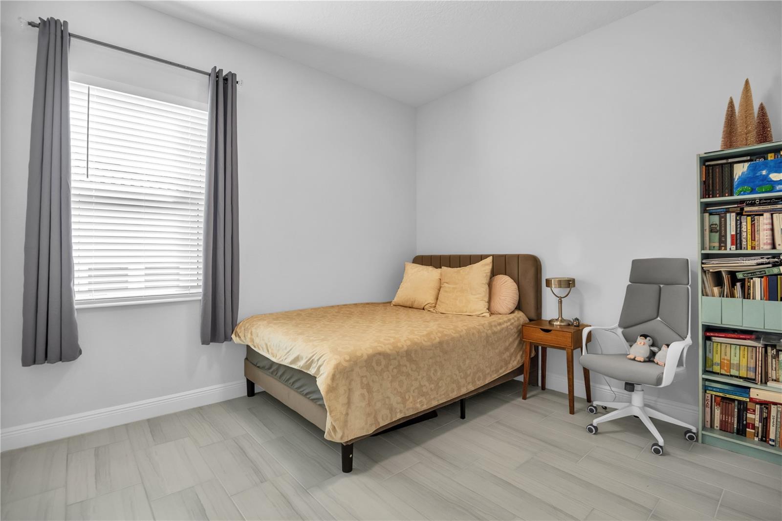 LEGENDS BAY - Residential