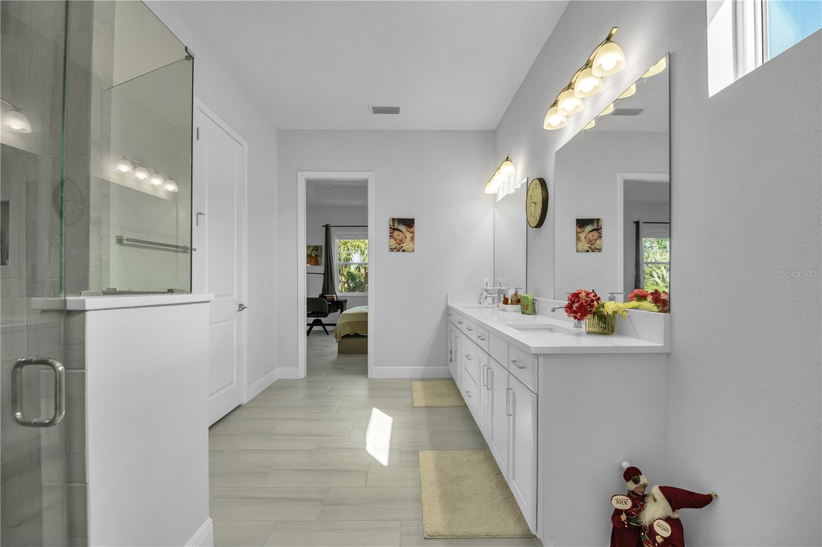 LEGENDS BAY - Residential