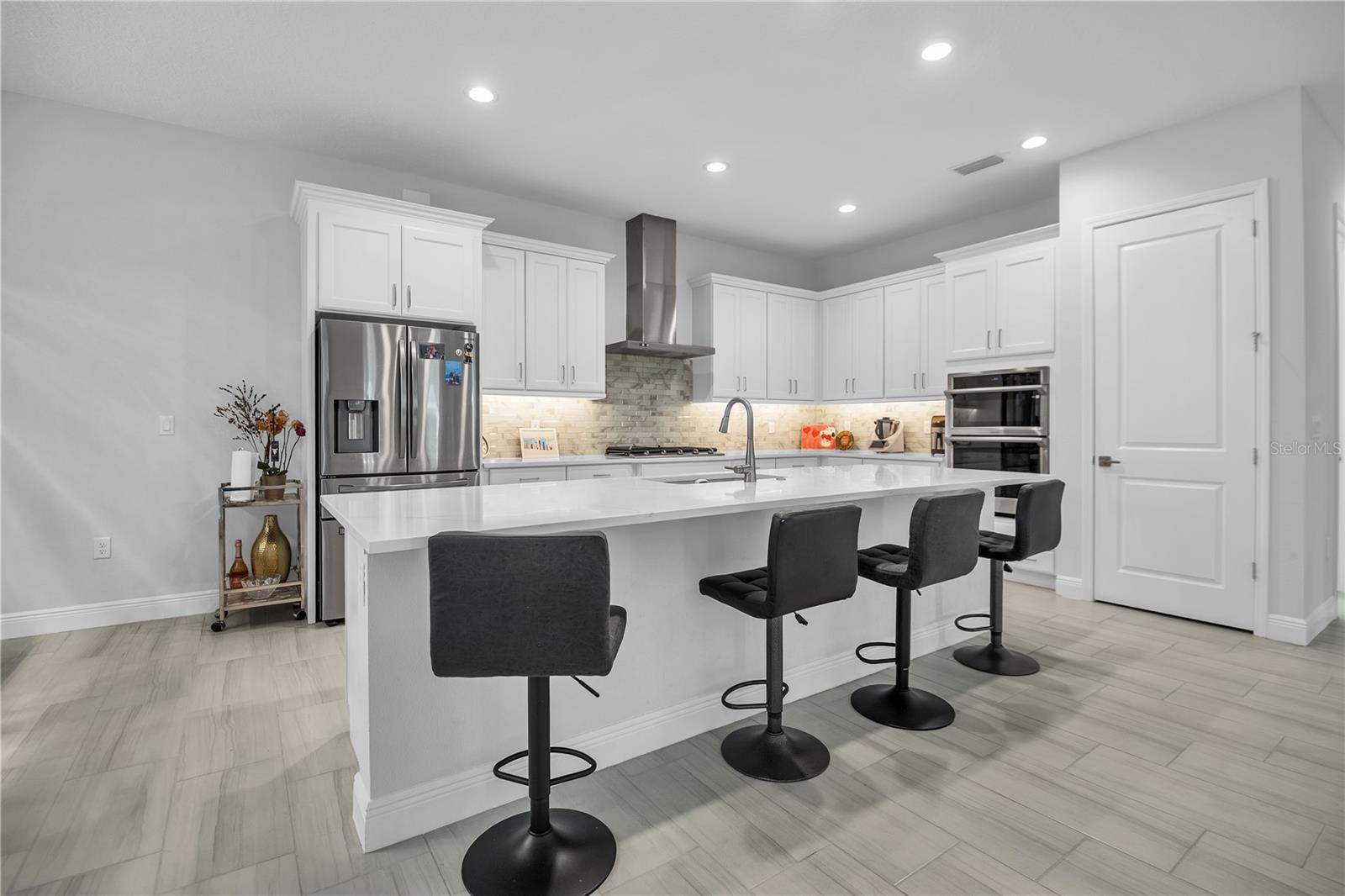 LEGENDS BAY - Residential