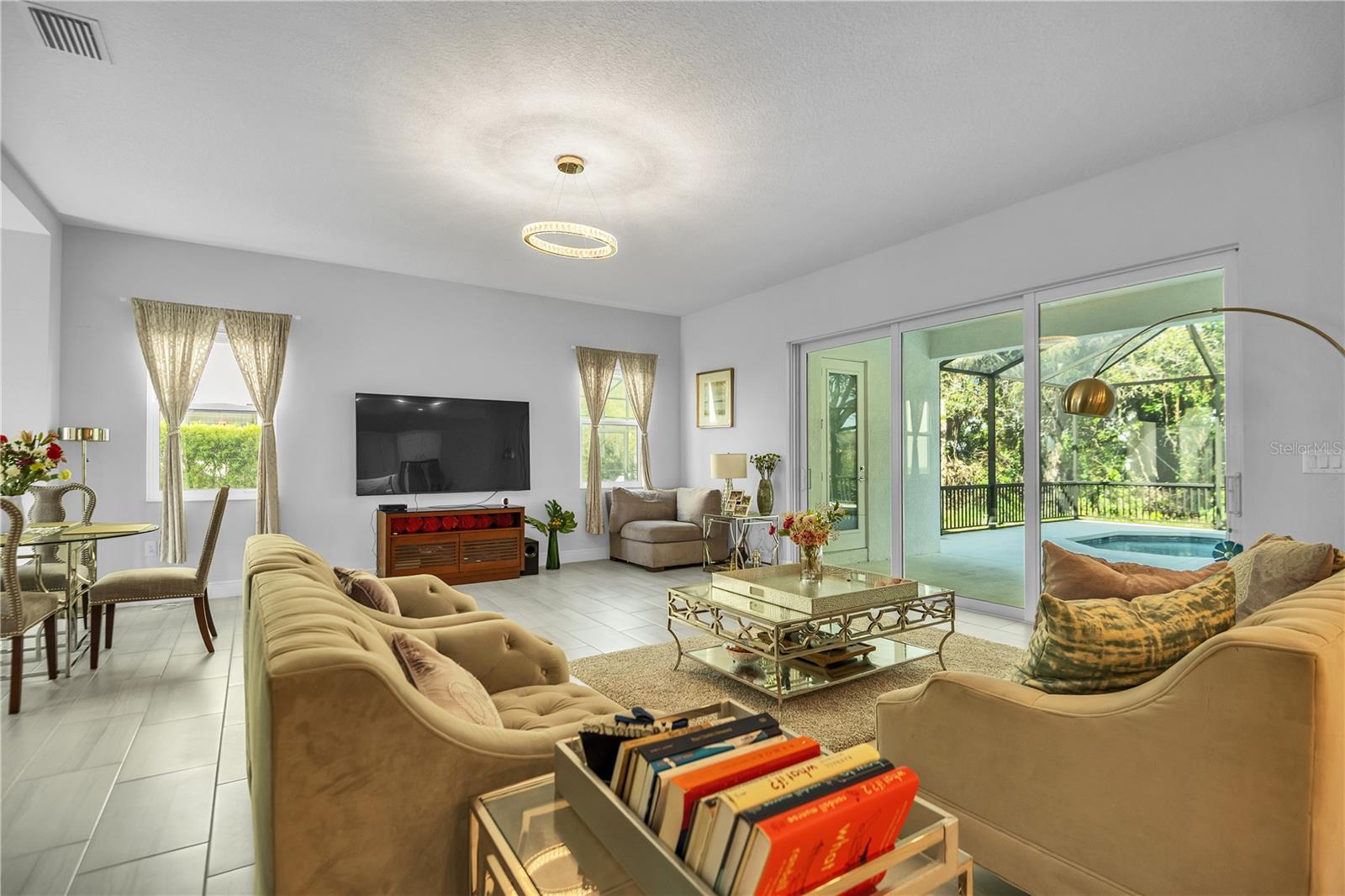 LEGENDS BAY - Residential