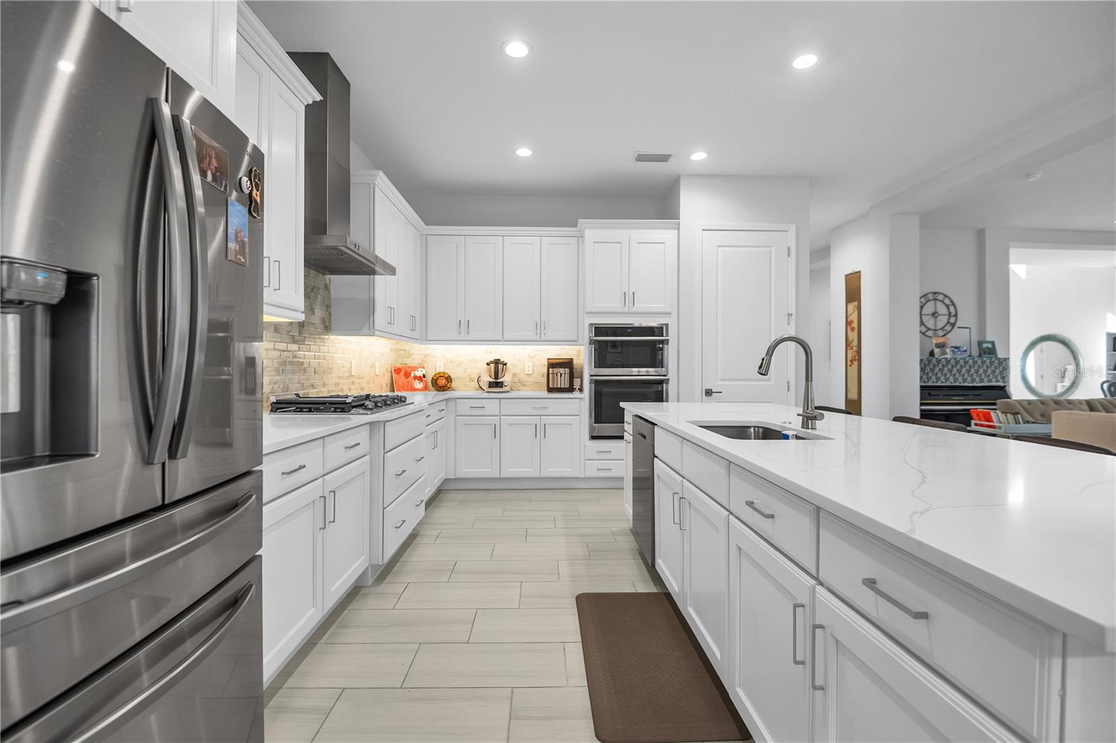 LEGENDS BAY - Residential