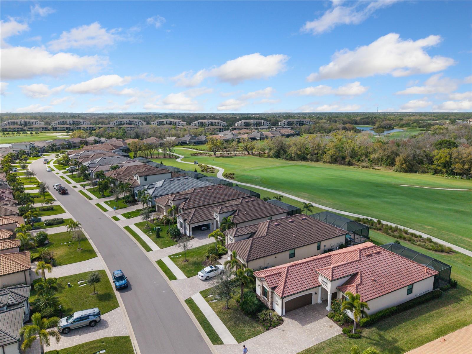 LAKEWOOD NATIONAL GOLF CULB PH II - Residential