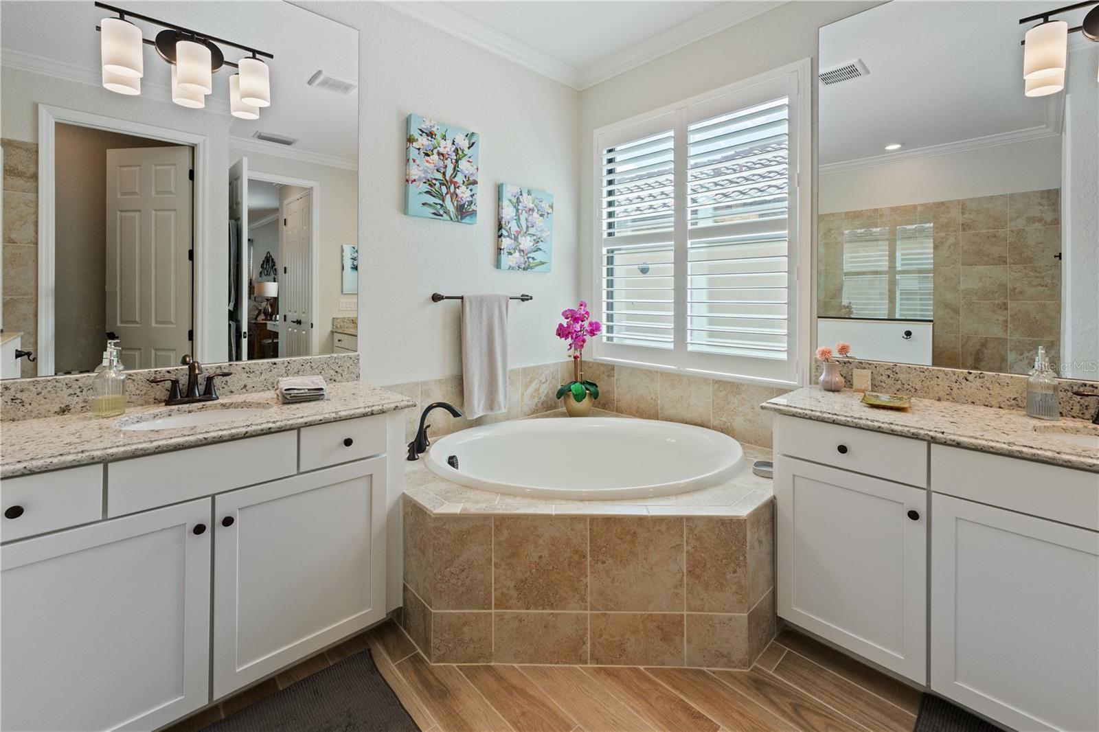 LAKEWOOD NATIONAL GOLF CULB PH II - Residential