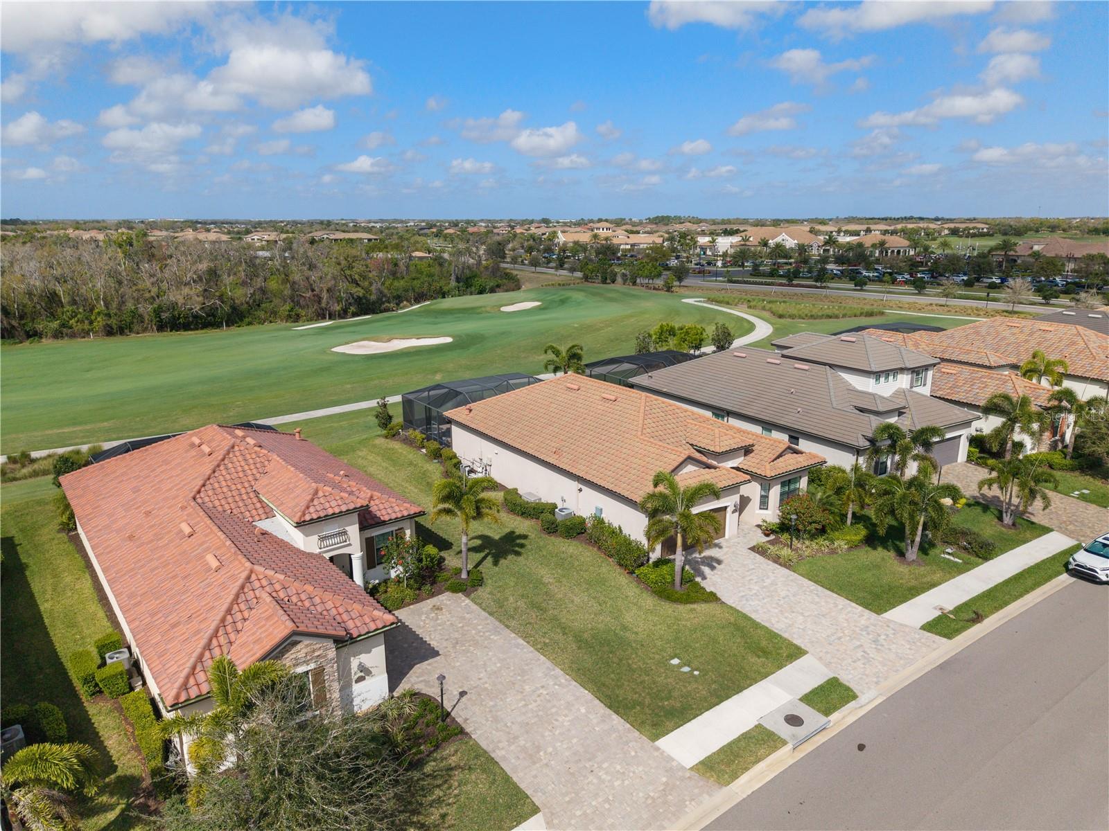 LAKEWOOD NATIONAL GOLF CULB PH II - Residential