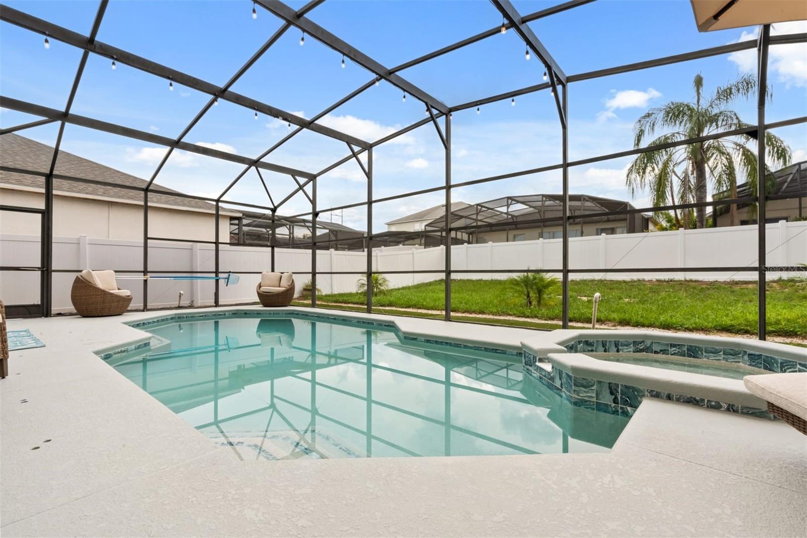 WINDWOOD BAY PHASE ONE - Residential