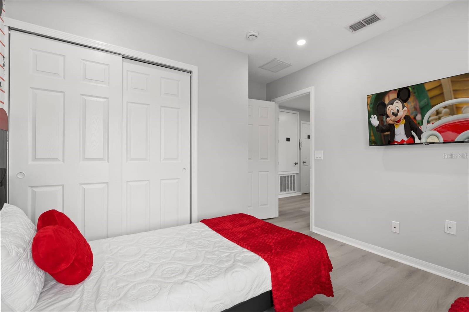 WINDWOOD BAY PHASE ONE - Residential