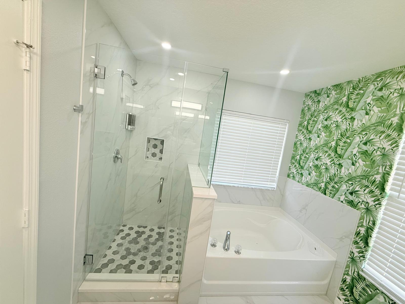 WINDWOOD BAY PHASE ONE - Residential