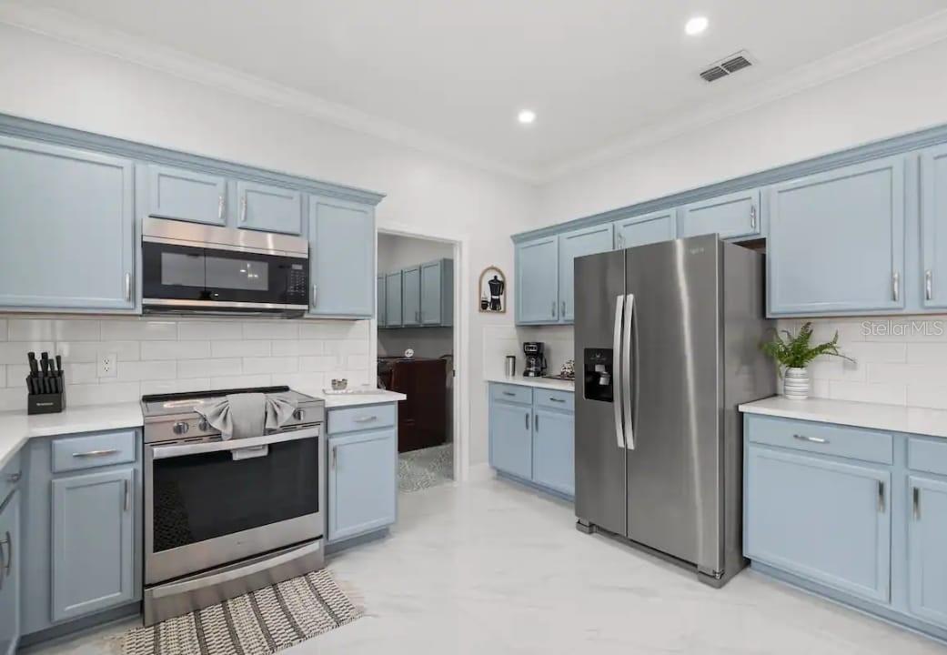 WINDWOOD BAY PHASE ONE - Residential