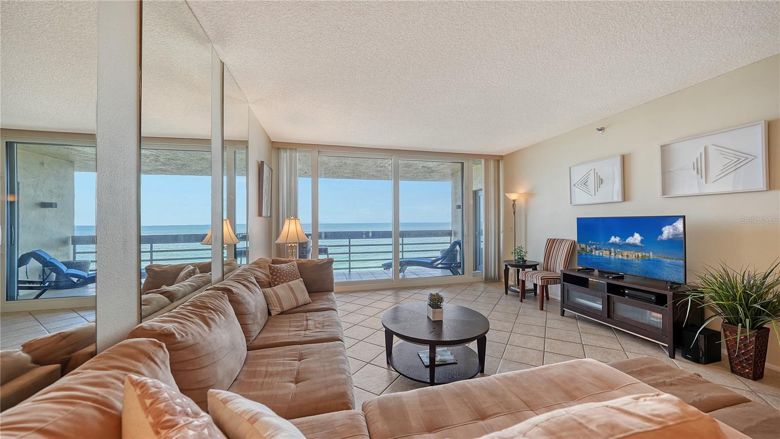 BEACHPLACE III - Residential