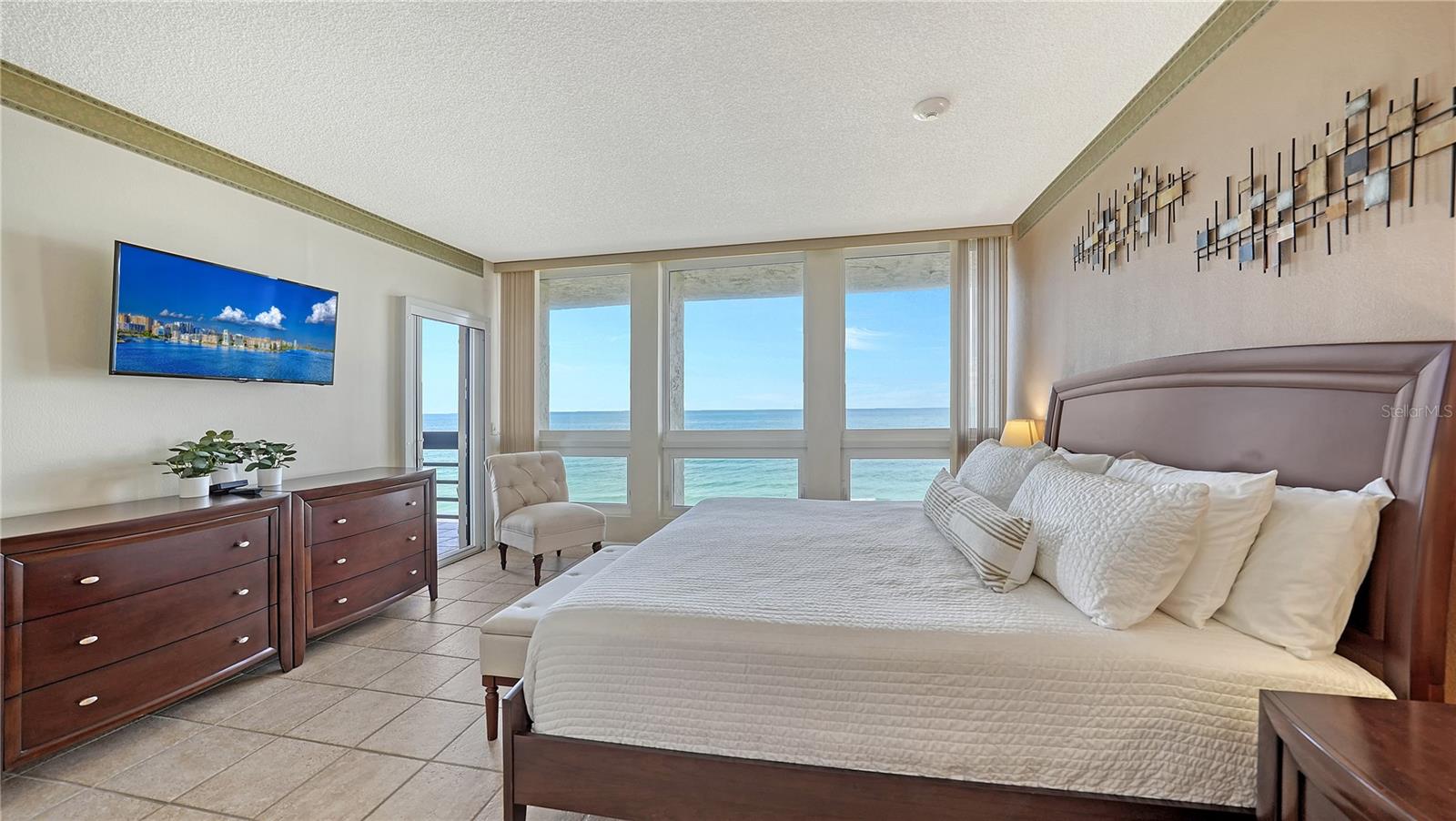 BEACHPLACE III - Residential