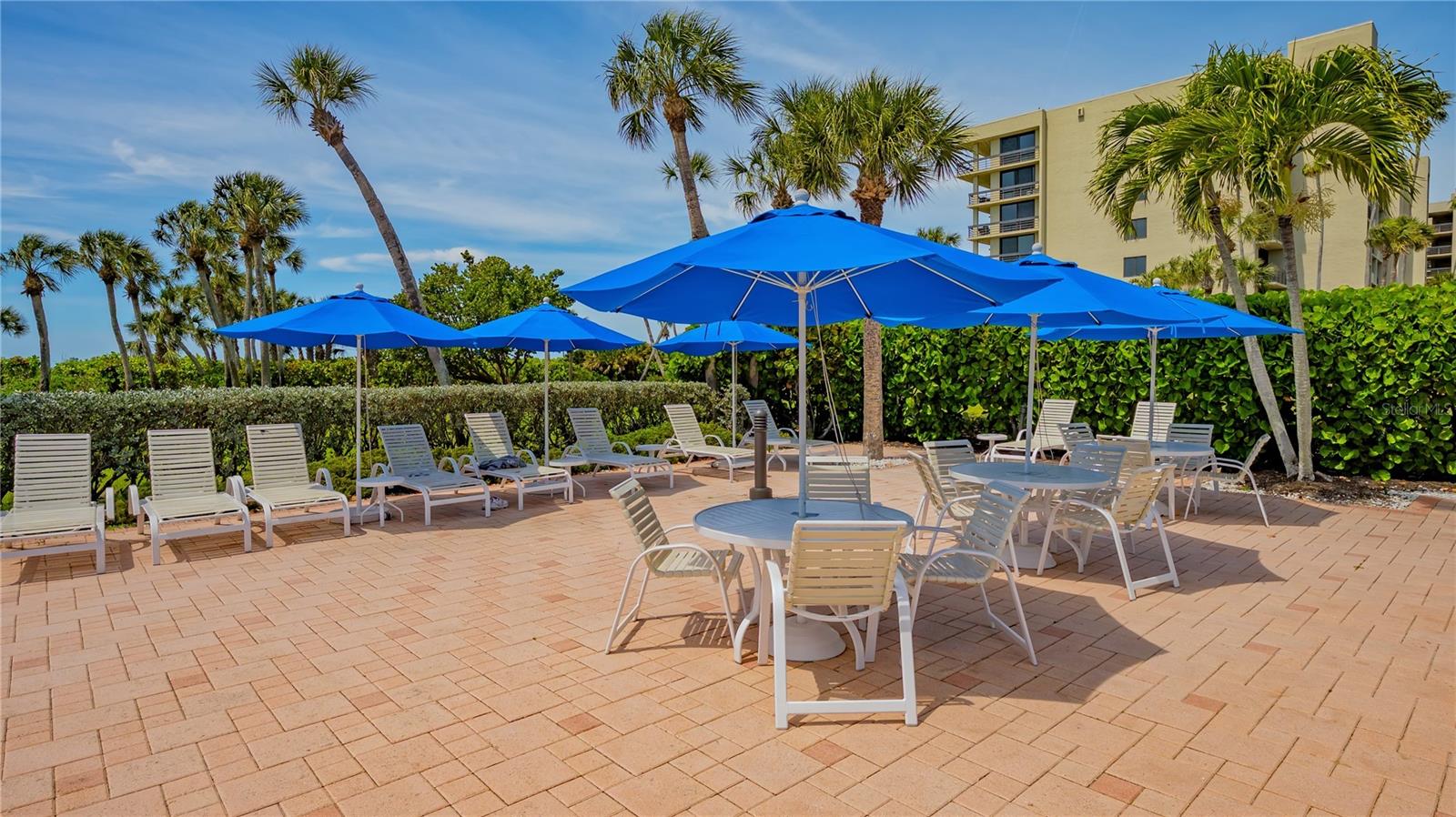 BEACHPLACE III - Residential