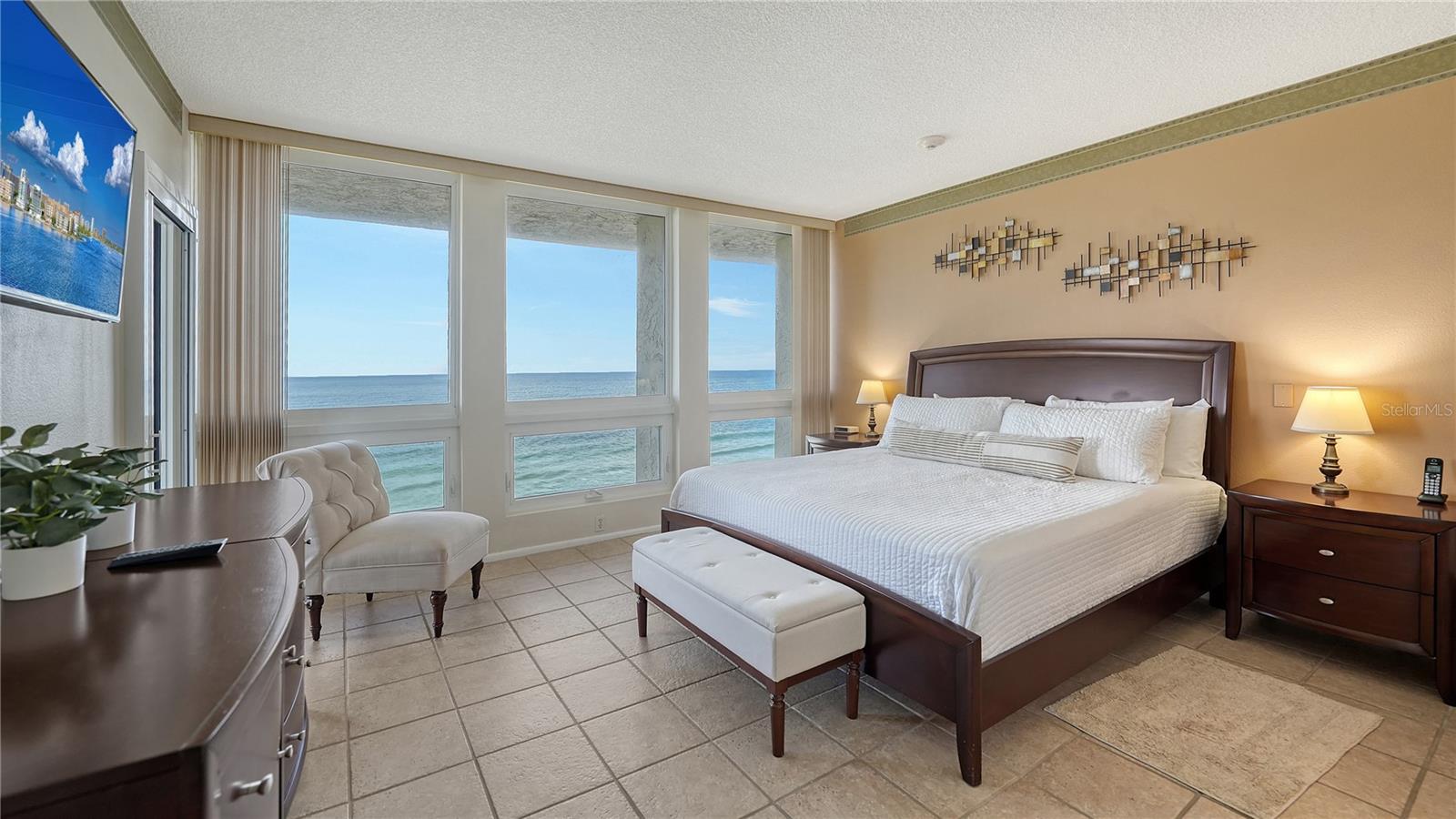 BEACHPLACE III - Residential