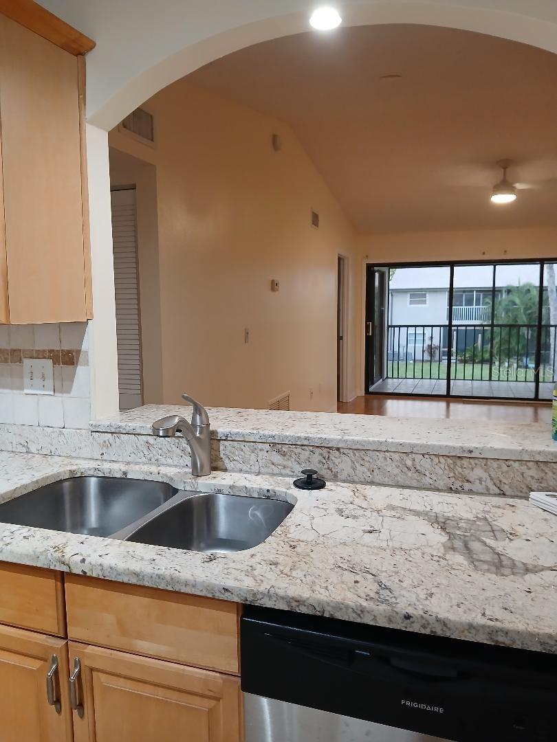 SUMMERSIDE - Residential Lease
