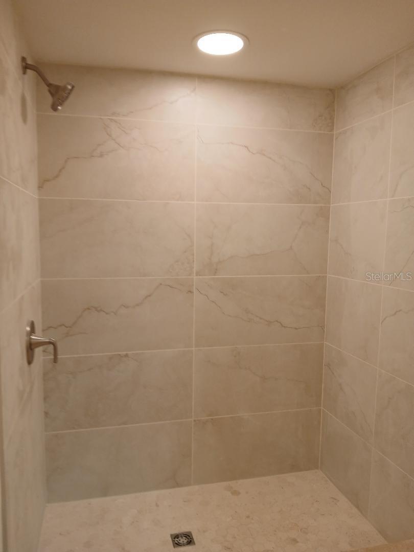 SUMMERSIDE - Residential Lease