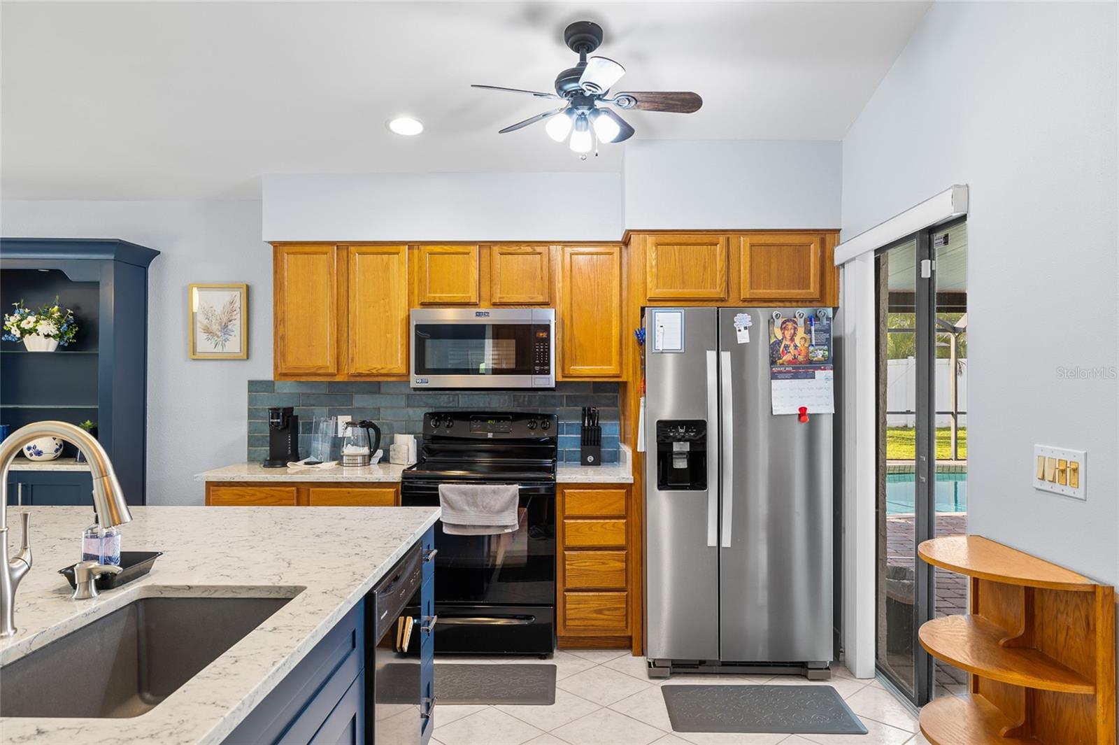 BAY PORT COLONY PH III UN 2-B - Residential