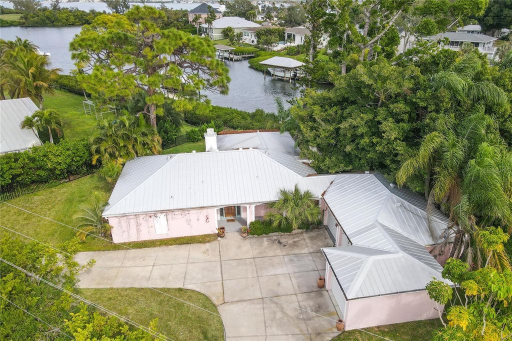 Photo of 719 58th Street NW, Bradenton, FL 34209 (MLS # O6383530)