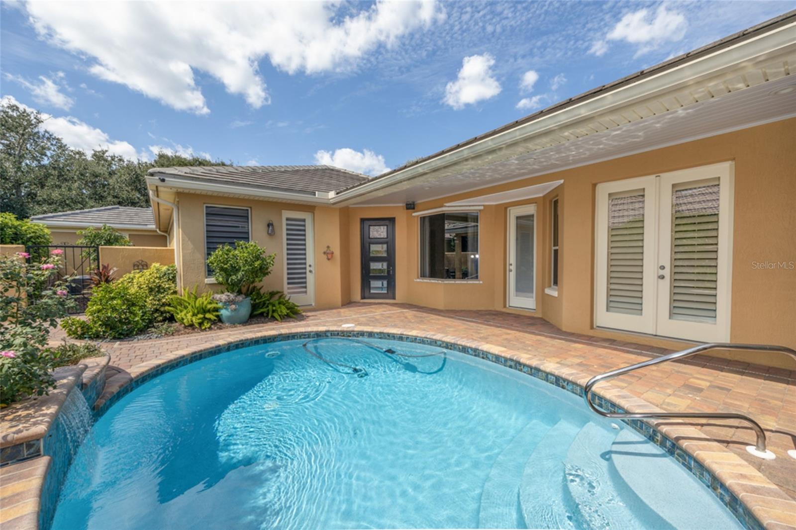 45 KINGFISHER LANE