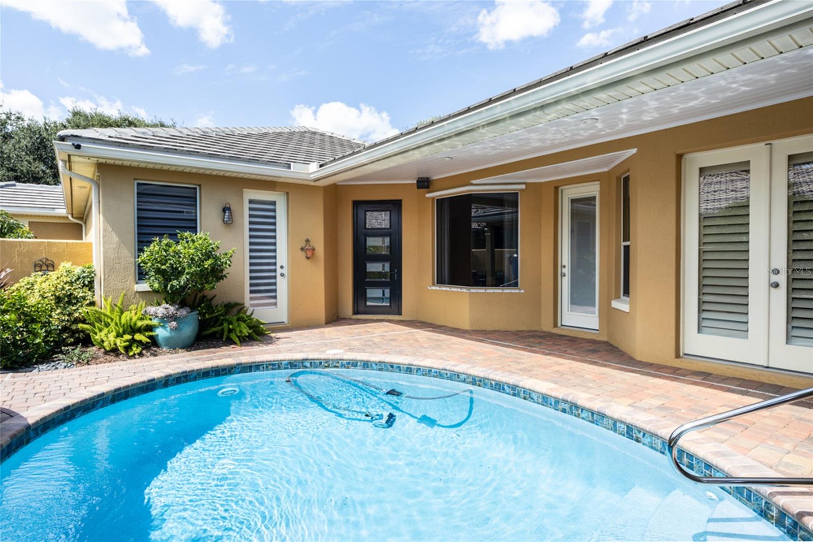 45 KINGFISHER LANE