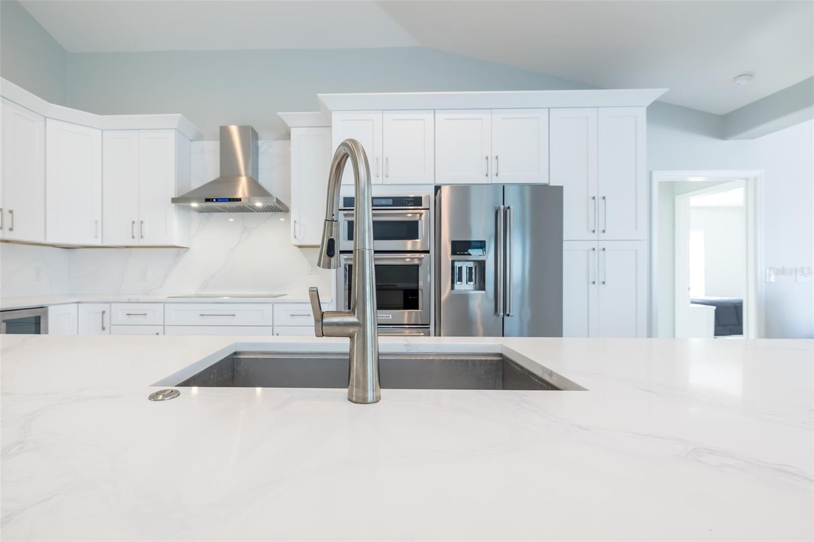 CAPRI ISLE - Residential