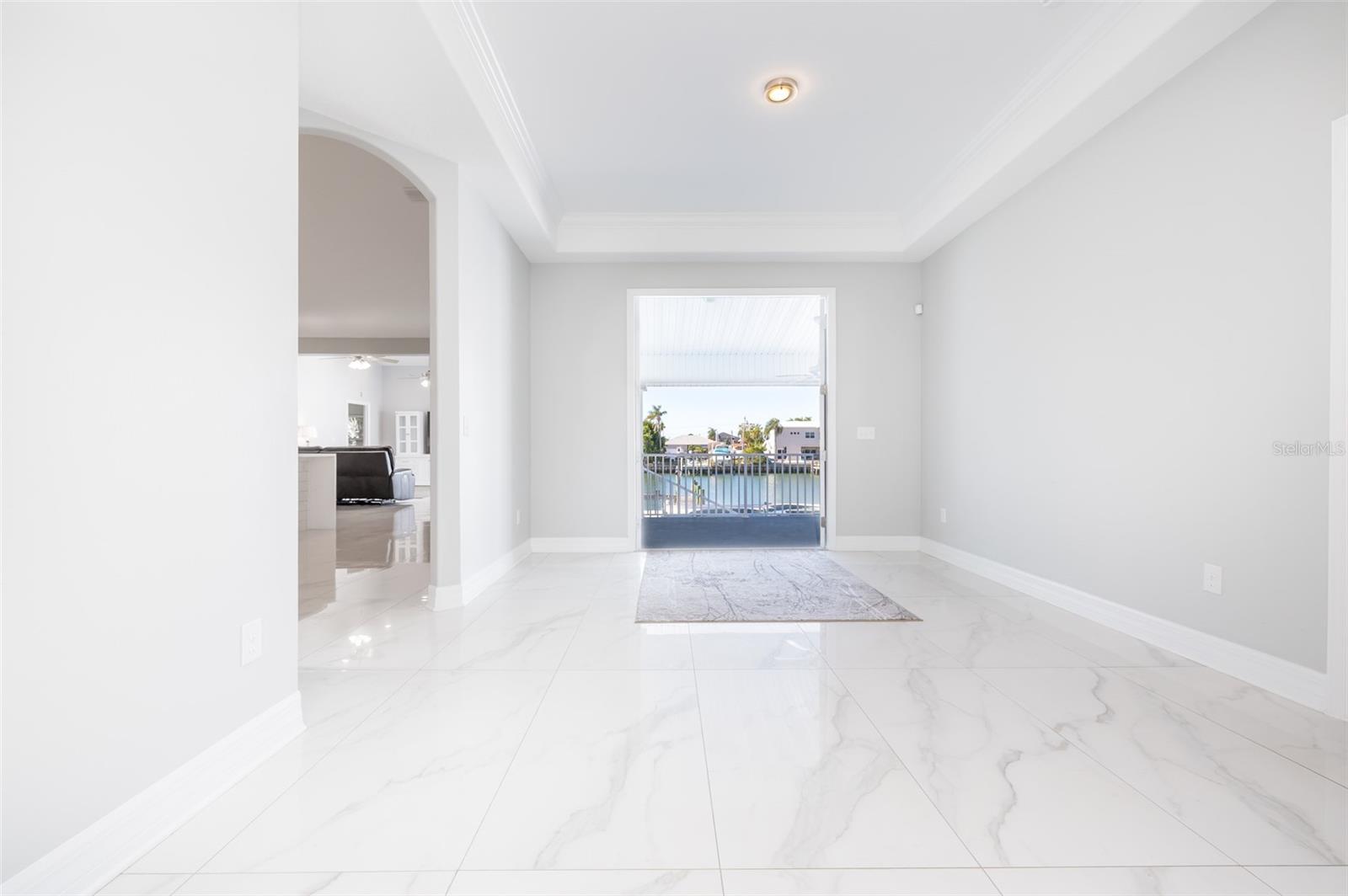 CAPRI ISLE - Residential