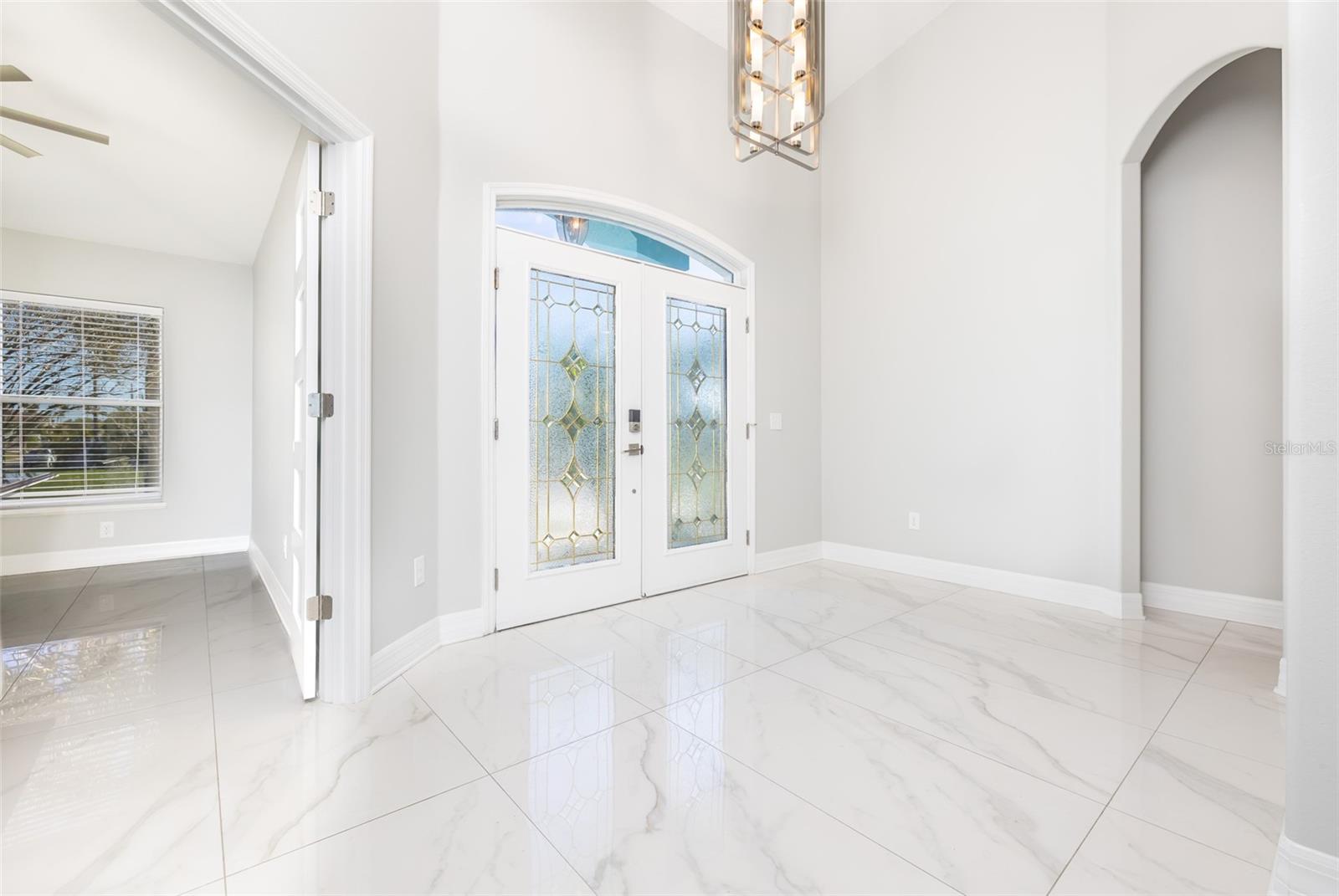 CAPRI ISLE - Residential