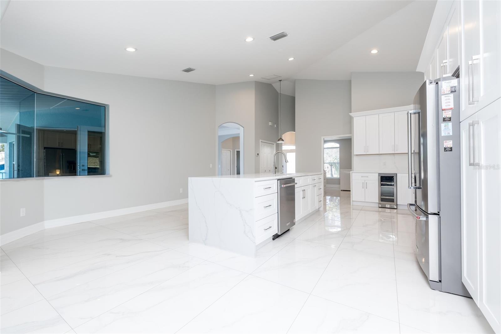 CAPRI ISLE - Residential