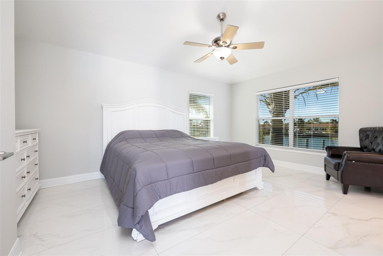 CAPRI ISLE - Residential