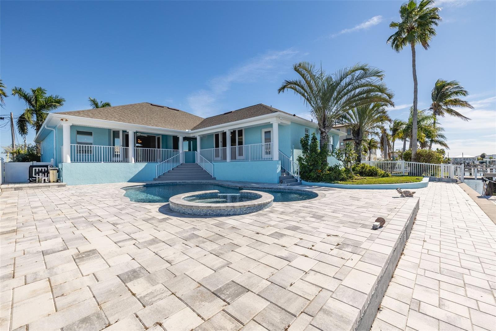 CAPRI ISLE - Residential