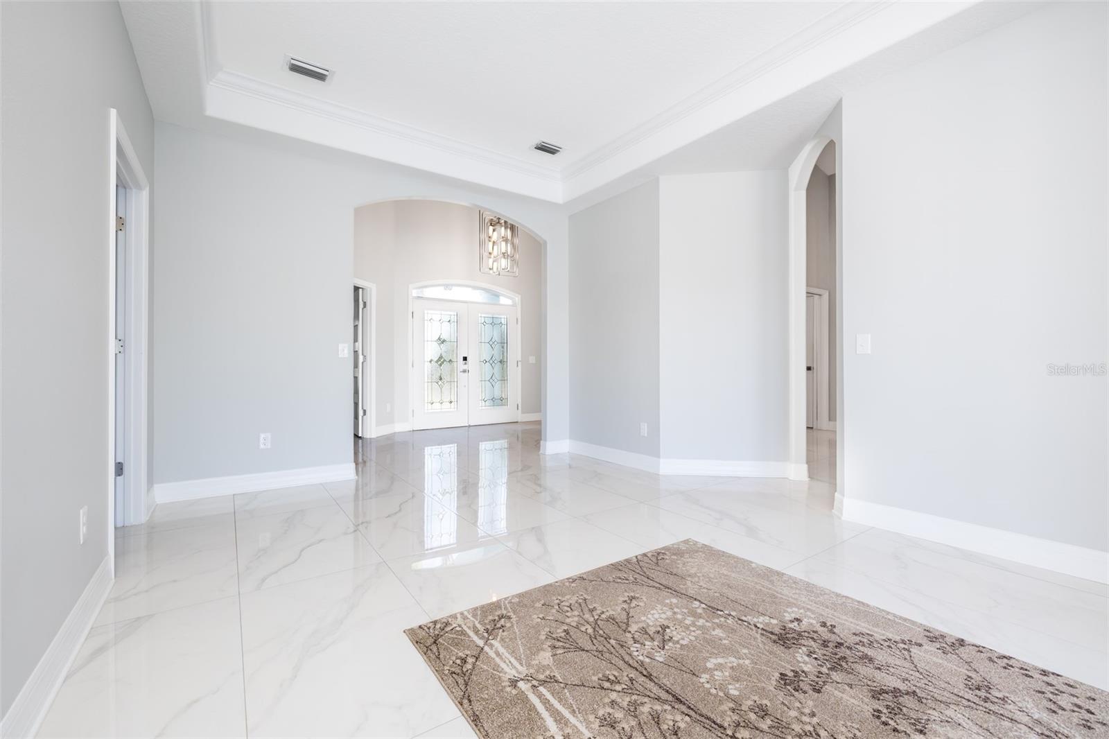 CAPRI ISLE - Residential