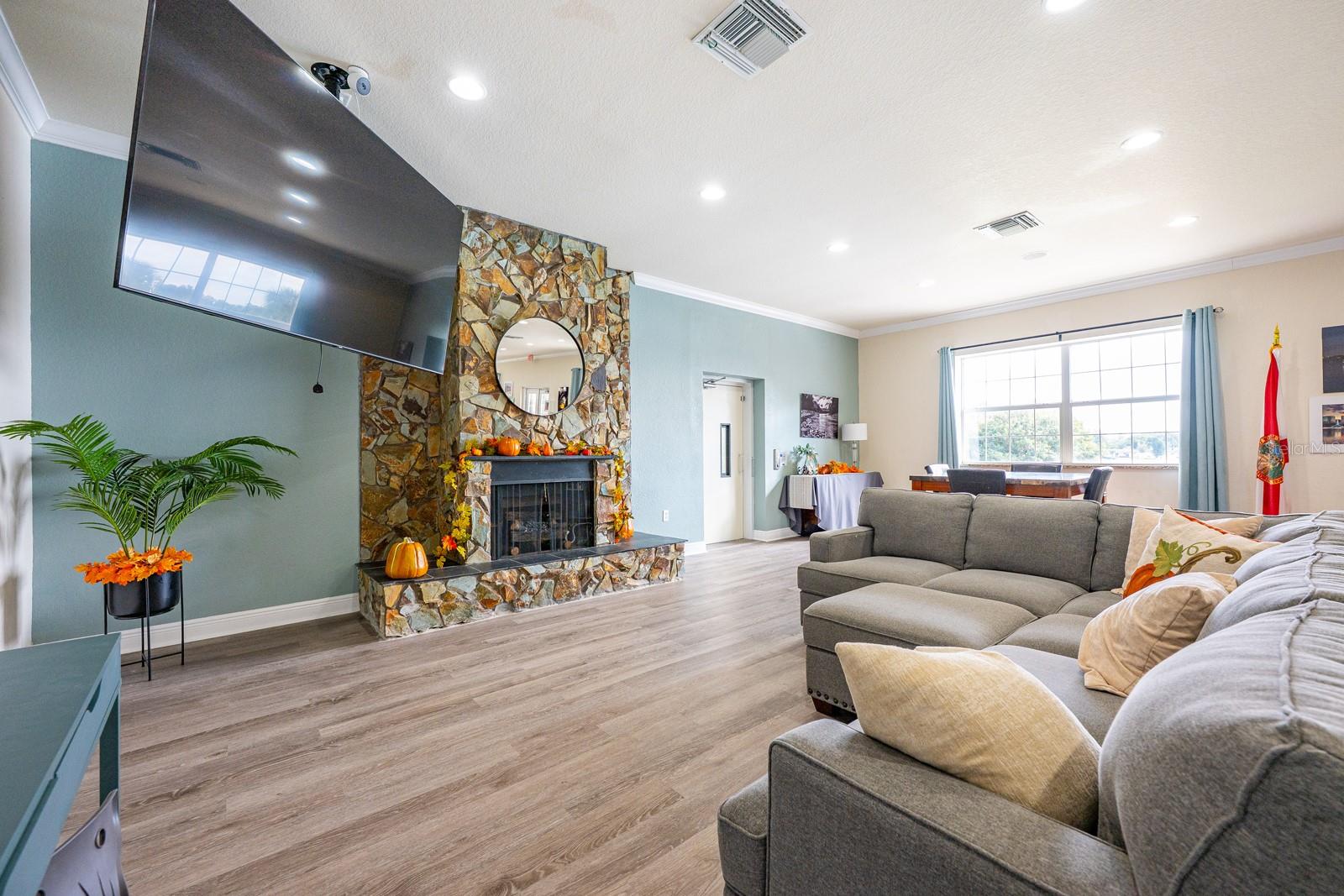 PLANTATION APTS ORLANDO - Residential