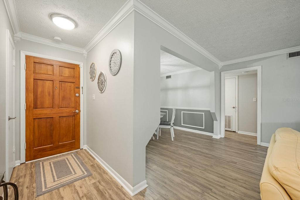 Photo of 4224 Lake Underhill Road #8b5, Orlando, FL 32803 (MLS # O6354465)