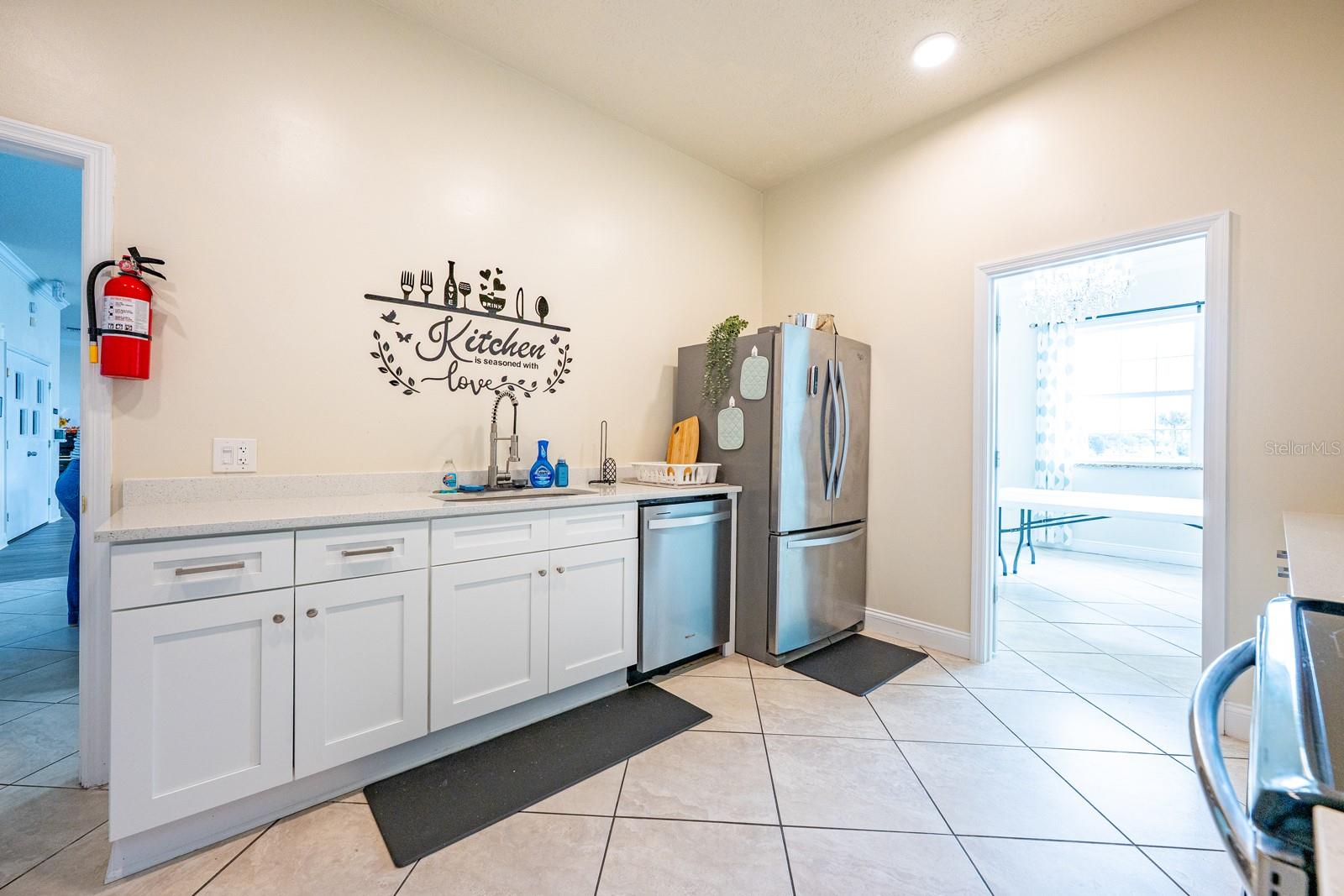 PLANTATION APTS ORLANDO - Residential