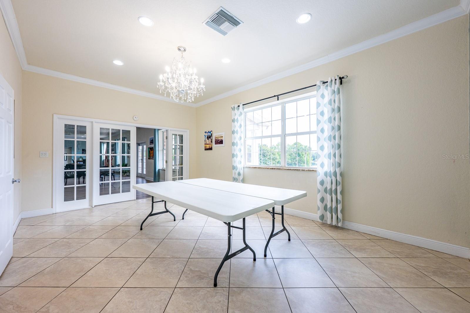 PLANTATION APTS ORLANDO - Residential