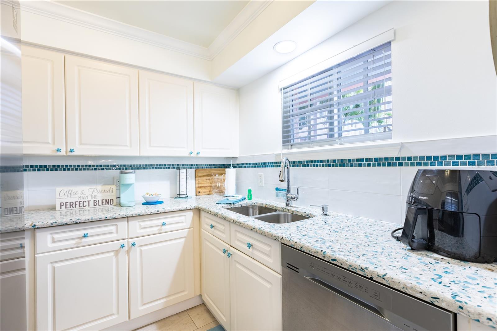 BAREFOOT BEACH RESORT OF INDIAN SHORES - Residential