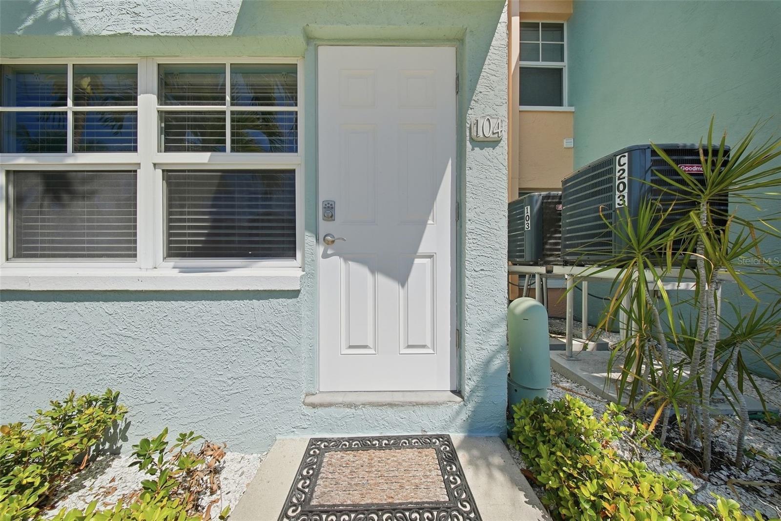 19417 GULF BOULEVARD C-104