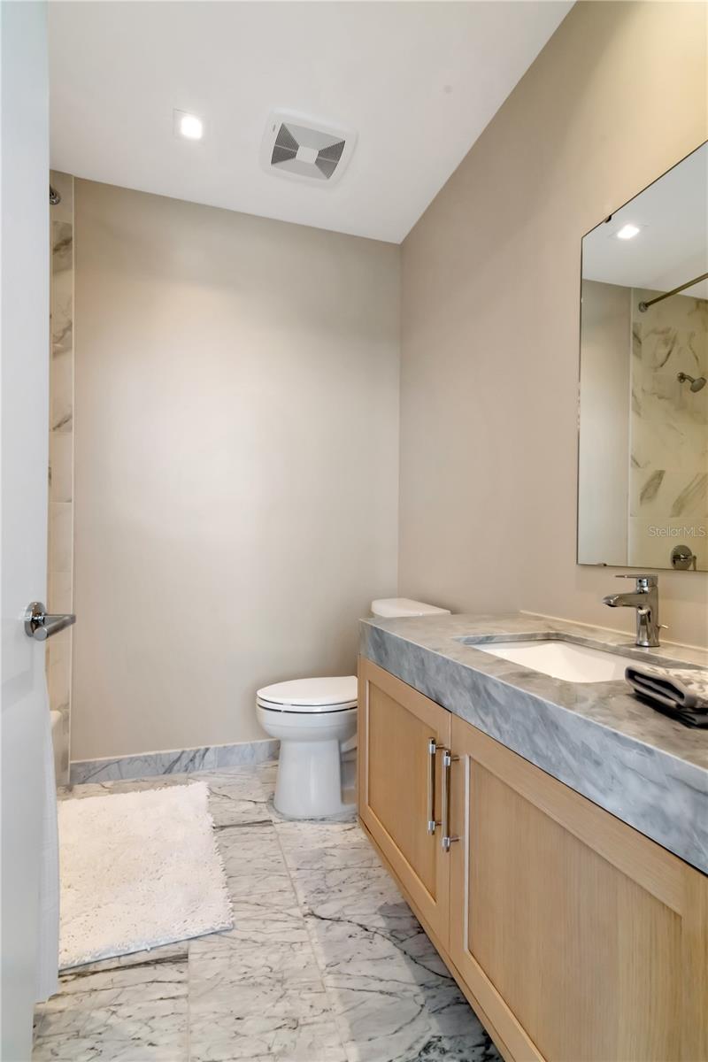3105 BAY OAKS CONDOMINIUM - Residential