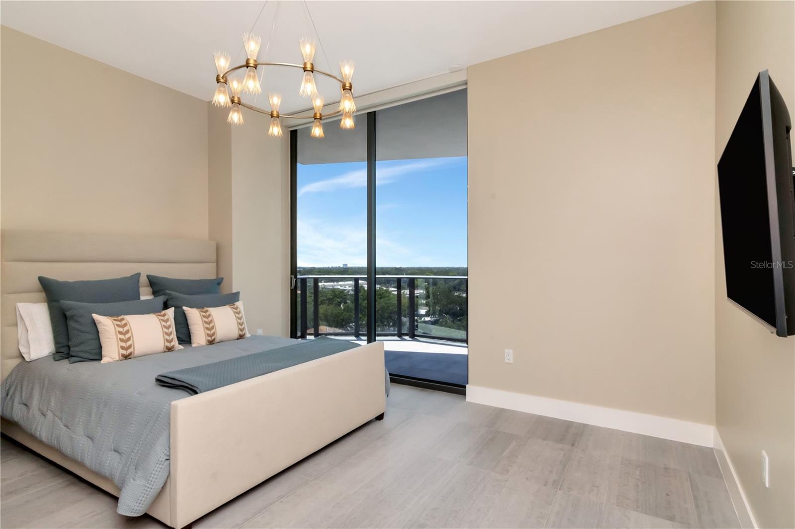 3105 BAY OAKS CONDOMINIUM - Residential