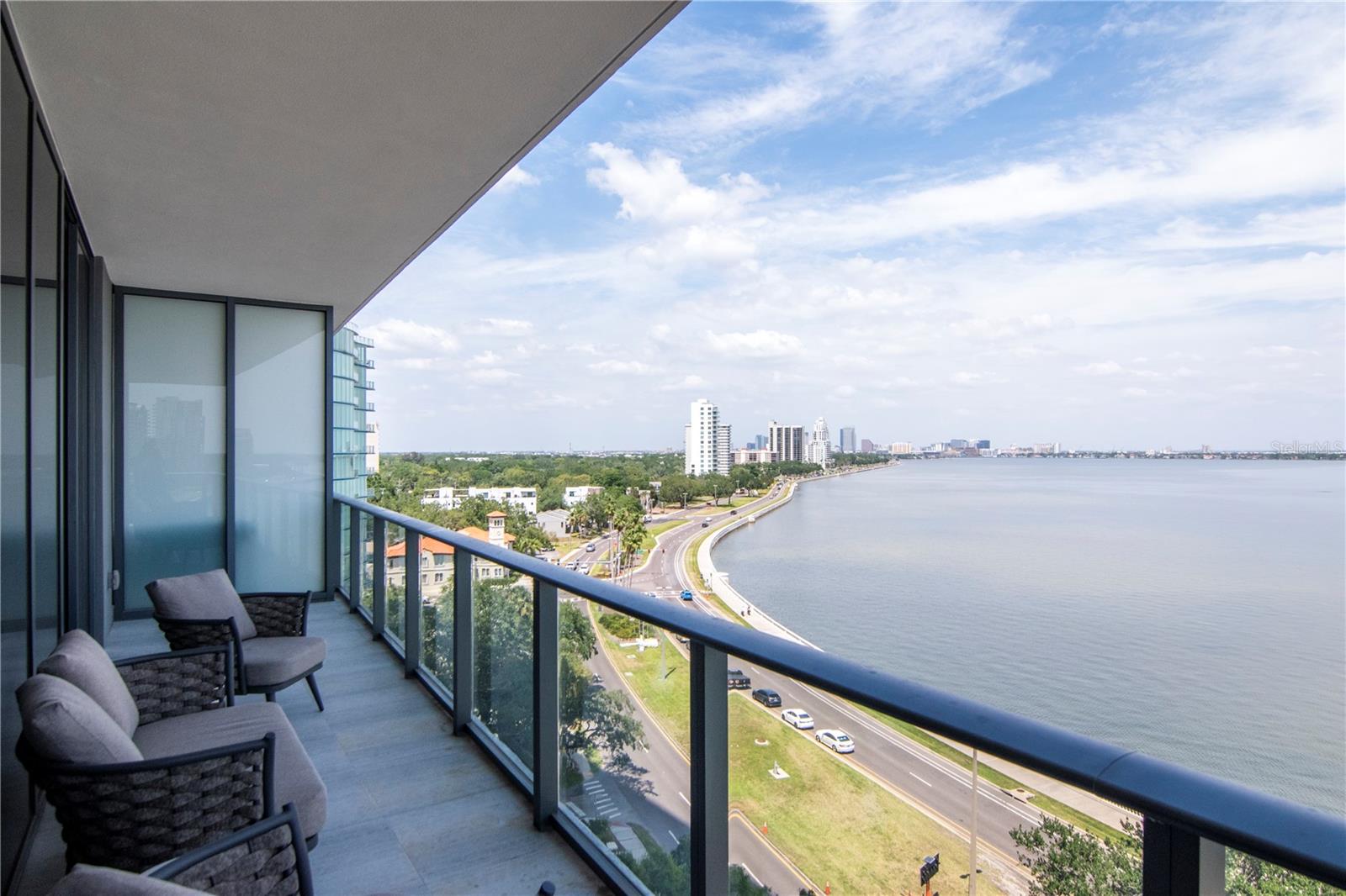 3105 BAY OAKS CONDOMINIUM - Residential