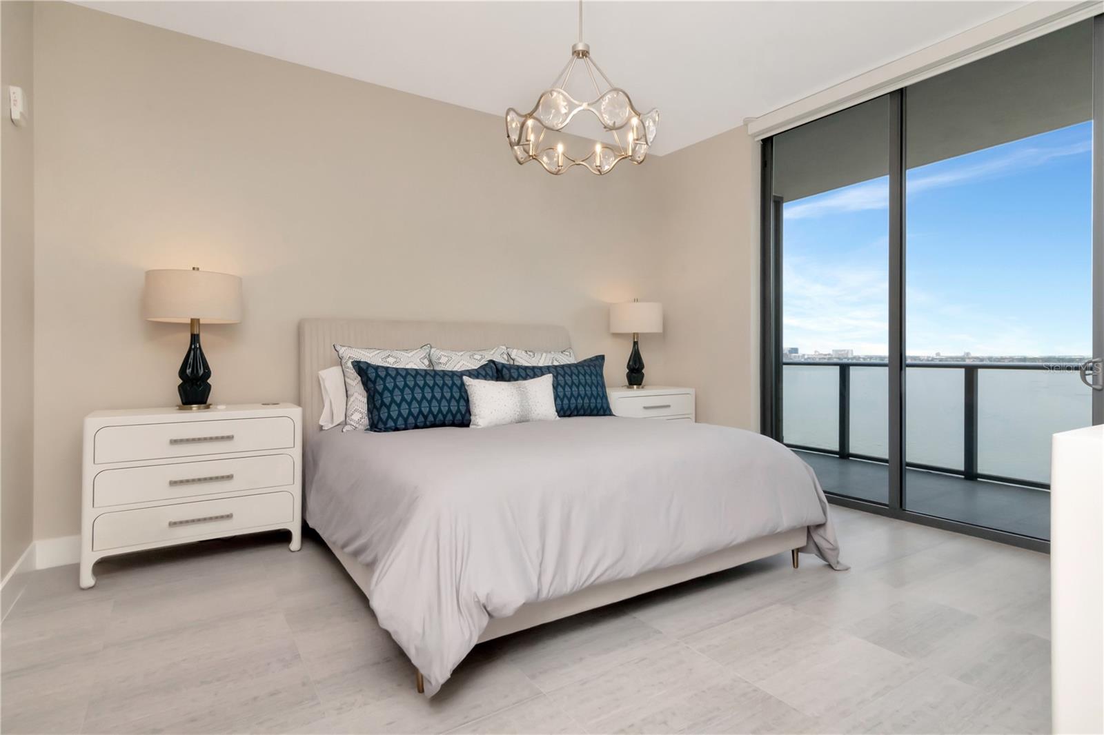 3105 BAY OAKS CONDOMINIUM - Residential