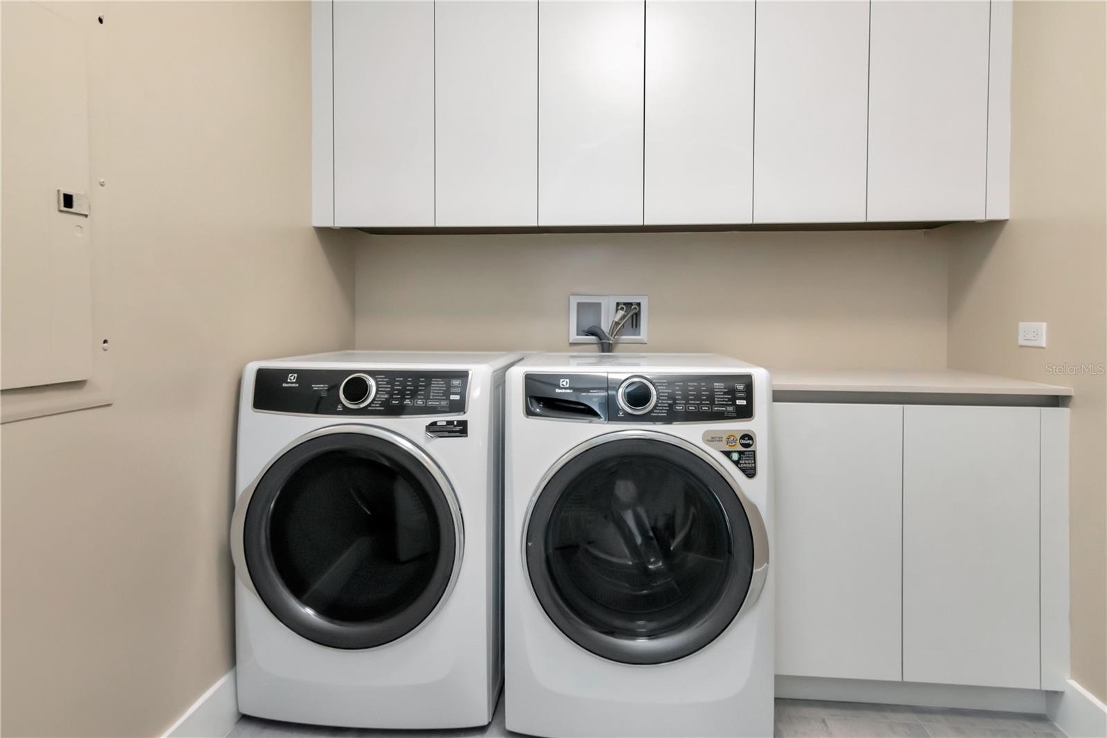 3105 BAY OAKS CONDOMINIUM - Residential