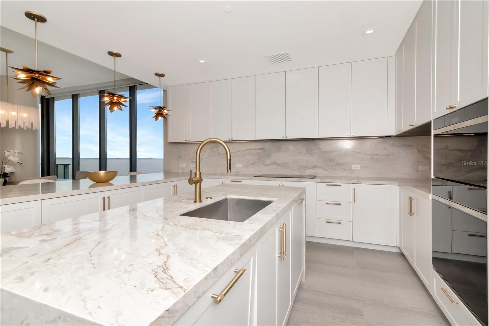 3105 BAY OAKS CONDOMINIUM - Residential