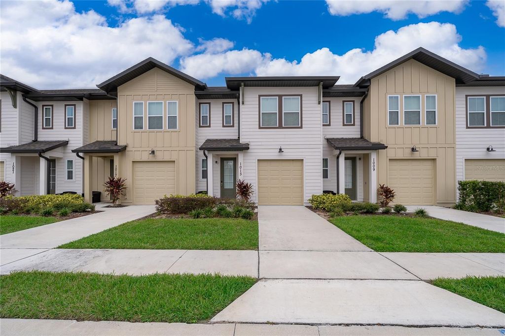 Photo of 1013 Plantation Lane, Davenport, FL 33896 (MLS # O6399406)