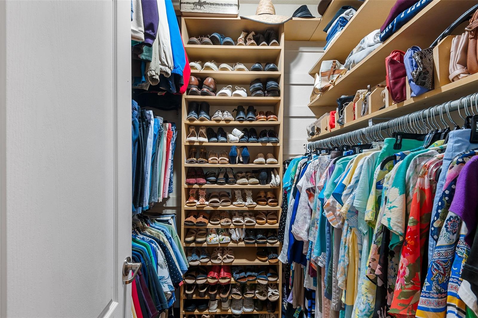 GRAN PARADISO PH 1 - Residential